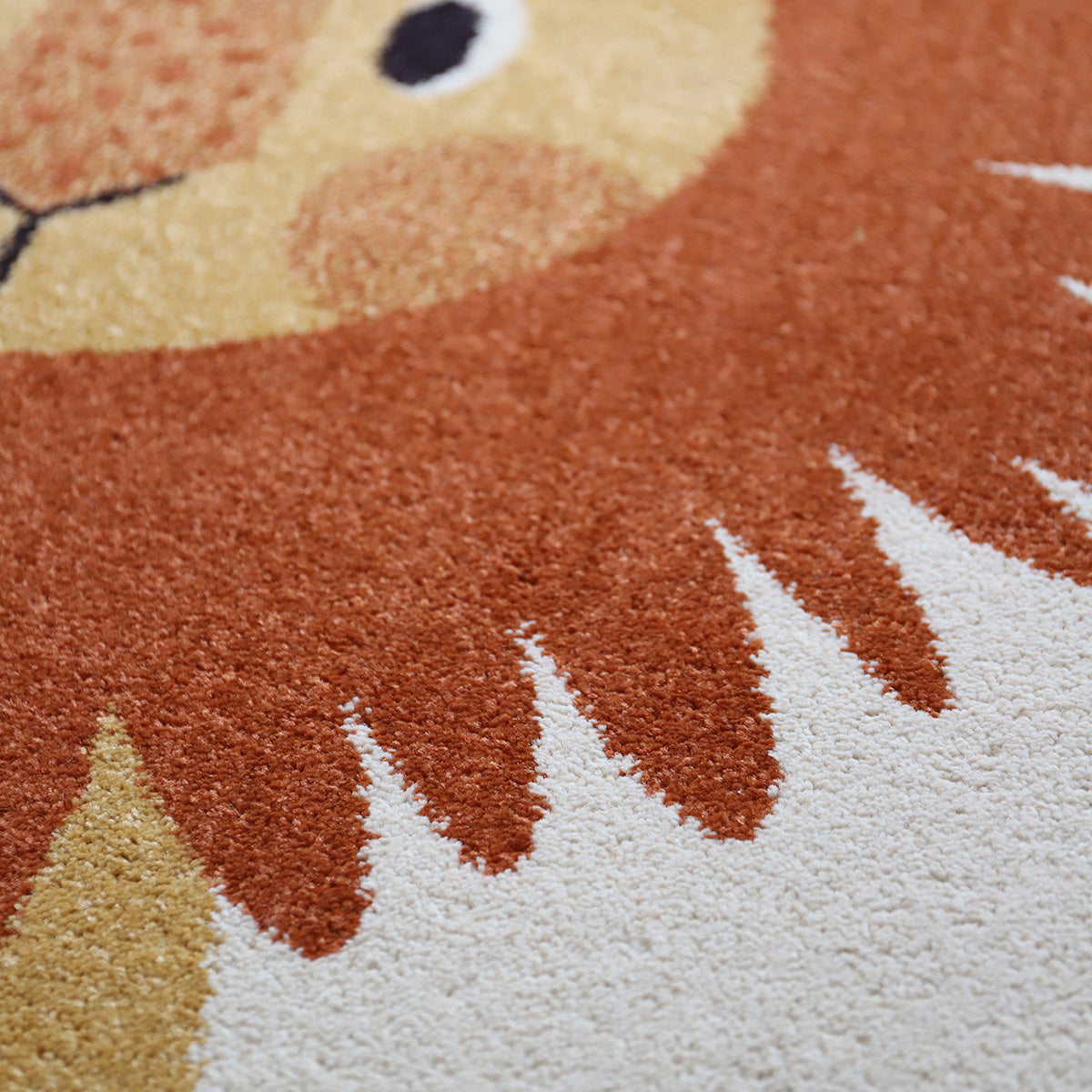 Tapis enfant rond petit lion TIAGGO nattiot-shop