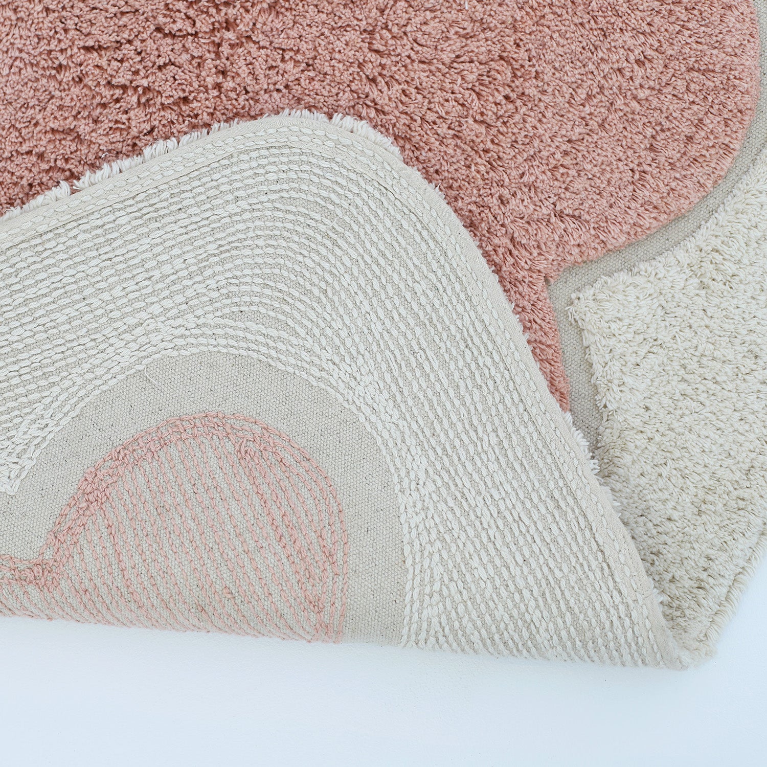 Nattiot Washable Cotton scalloped designer Kid's rug Alfonsina blush - 100 x 150 cm